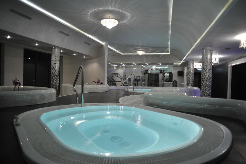 Hotel Starzynski Płock エクステリア 写真
