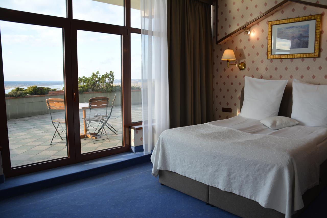 Hotel Starzynski Płock エクステリア 写真