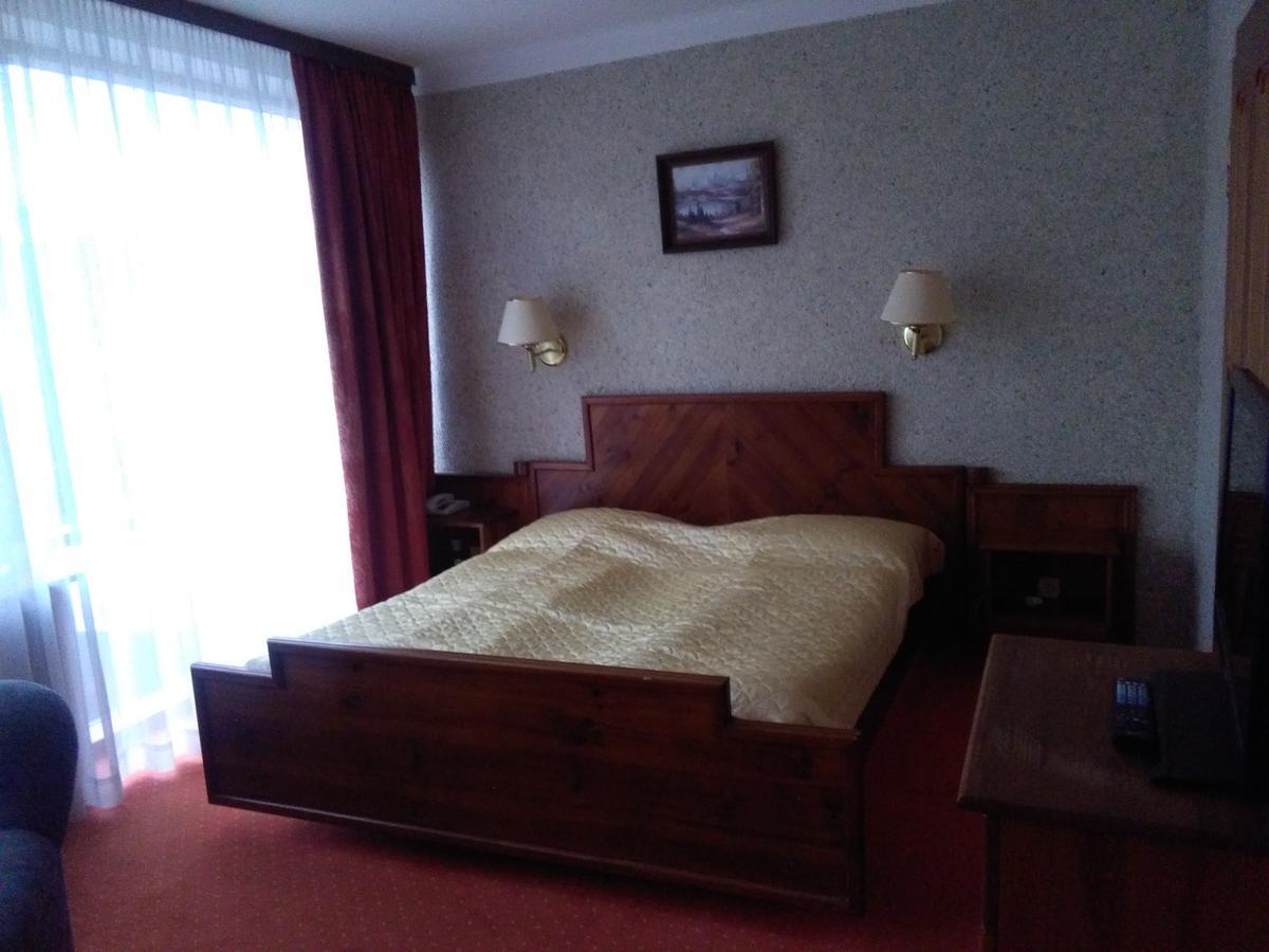 Hotel Starzynski Płock エクステリア 写真
